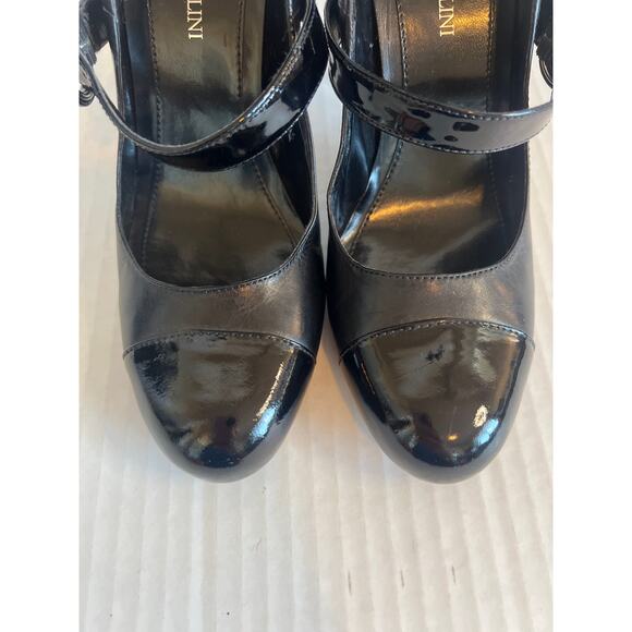 Enzo Angiolini black leather
Mary Jane pumps with a chunky heel buckle size 6M - Picture 7 of 9